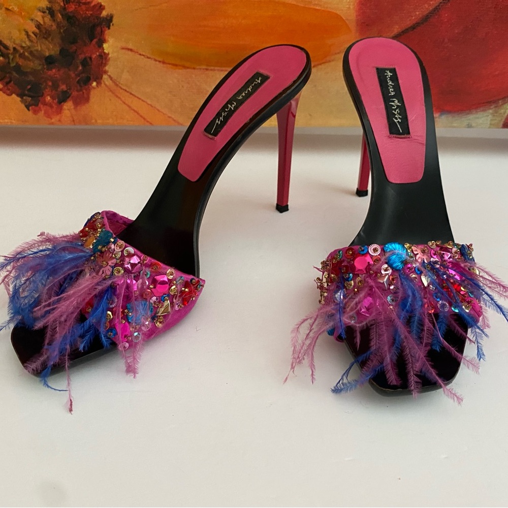 Andrea Fuchsia Feather Embellished Sandal Size 38 Italy